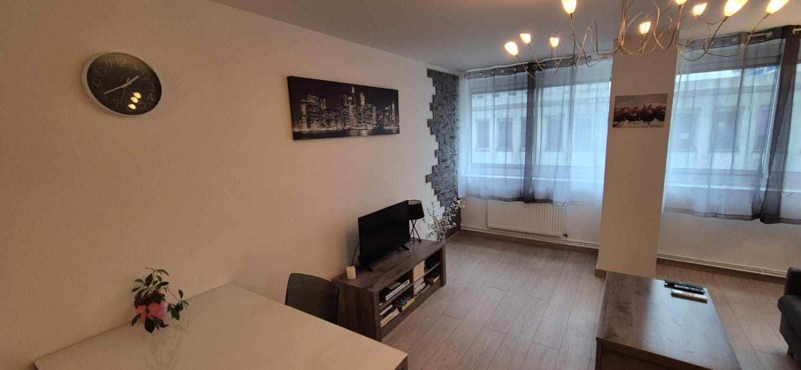 Nouveau !! Appartement Confortable Totalement Renove Avec Parking Gratuit - Hypercentre De Nancy Luaran gambar