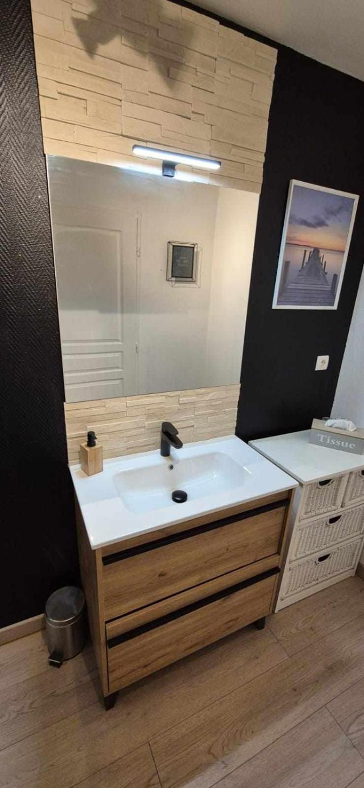 Nouveau !! Appartement Confortable Totalement Renove Avec Parking Gratuit - Hypercentre De Nancy Luaran gambar