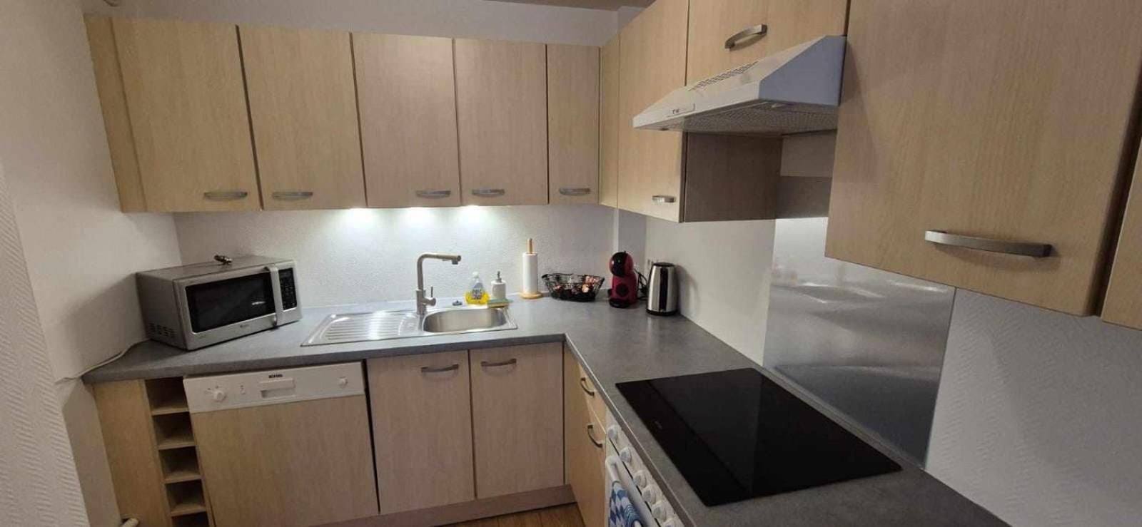 Nouveau !! Appartement Confortable Totalement Renove Avec Parking Gratuit - Hypercentre De Nancy Luaran gambar