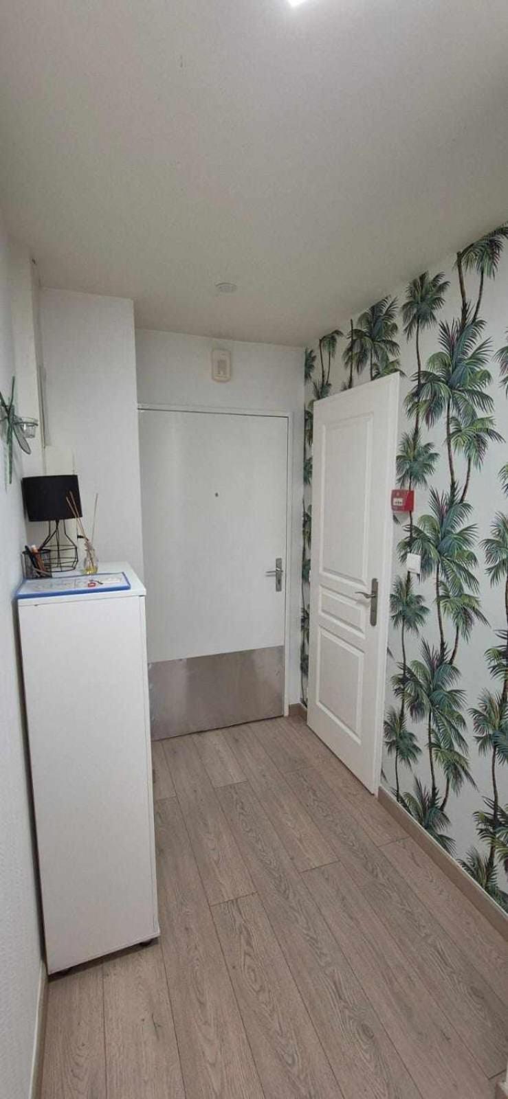 Nouveau !! Appartement Confortable Totalement Renove Avec Parking Gratuit - Hypercentre De Nancy Luaran gambar